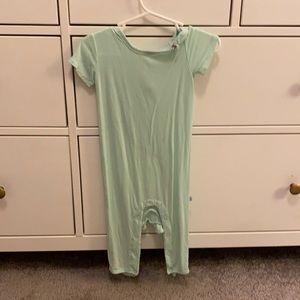 Posh Peanut mint romper size 12-18